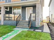 667 Wolf Willow Blvd SE