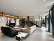 668 sqm Lot with 4 Bedrooms in Tierra Nueva Village For...