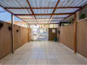 66 Área Útil Sobrado Alugar, 2 Dormitórios localizado em...