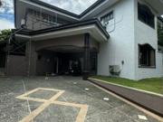 670 sqm Lot with 4 Bedrooms in Ayala Alabang Village...