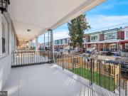 6733 N Woodstock Street