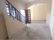 484 Área Útil Casa Alugar, 4 Dormitórios localizado em...