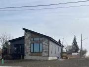 686 Lacombe Street, Pincher Creek, AB, T0K 1W0 house for...