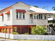 686 Logan Road, Greenslopes, QLD 4120