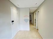 185 Built Area m² Condo/Apartment For Rent/Lease, 3...