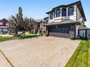 6928 14 Avenue SW Edmonton, AB T6L 1L3