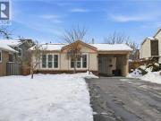 697 Lomond Crescent, Burlington, ON, L7L 2N8 house for...