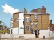 69 Argyle Road, London W13, 1 bed flat to rent, £3,653...