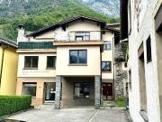 6 1/2 Zimmer Haus mit Ladengeschäft an ruhiger Lage im...