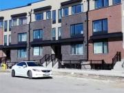 6 183 William Duncan Road, Toronto, ON, M3K 0B7...