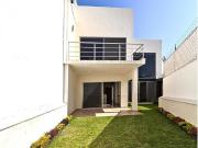 $6,300,000 Casa Bonita en Zona Dorada Privada en...