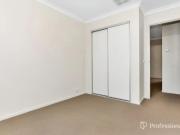6 Amboy Walk, Point Cook VIC 3030