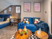 6 BED 4 ENSUITE 2 STUDIO HMO