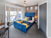 6 Bed 6 Ensuite 3 Studio HMO Room 6