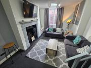 6 Bed 75 Headingley Avenue, Headingley, Leeds LS6 3ER...