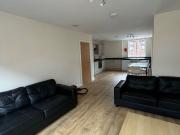 6 Bed Flat, Bells Square, S1
