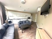 6 Bed Flat, Charles Street, BS1