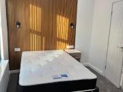 6 bed House End Terrace for Rent