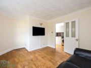 6 bed house for sale