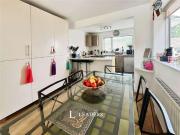 6 bed house for sale