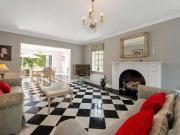 6 bed house for sale