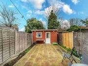 6 bed house for sale