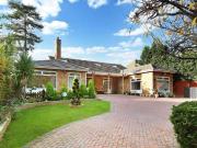 6 bed house for sale