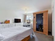 6 bed house for sale