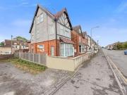 6 bed house for sale