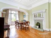 6 bed house for sale