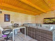 6 bed house for sale