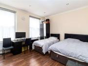 6 bed house for sale