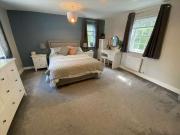 6 bed house for sale