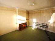 6 bed house for sale