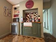 6 bed house for sale