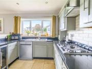 6 bed house for sale