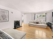 6 bed house for sale