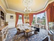 6 bed house for sale