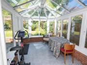 6 bed house for sale