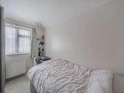 6 bed house for sale