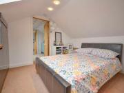 6 bed house for sale