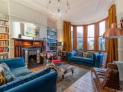 6 bed house for sale