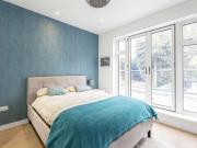 6 bed house for sale