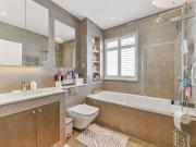 6 bed house for sale