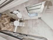 6 bed house for sale