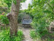 6 bed house for sale
