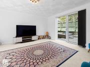 6 bed house for sale
