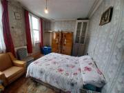 6 bed house for sale