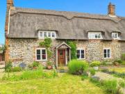 6 bed house for sale