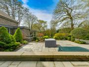 6 bed house for sale